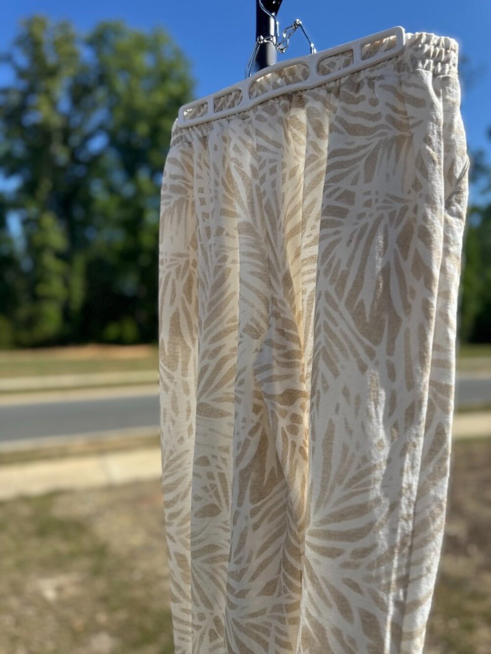 Bella Beach Linen Blend Pants Medium Elastic Waist Resort Coastal